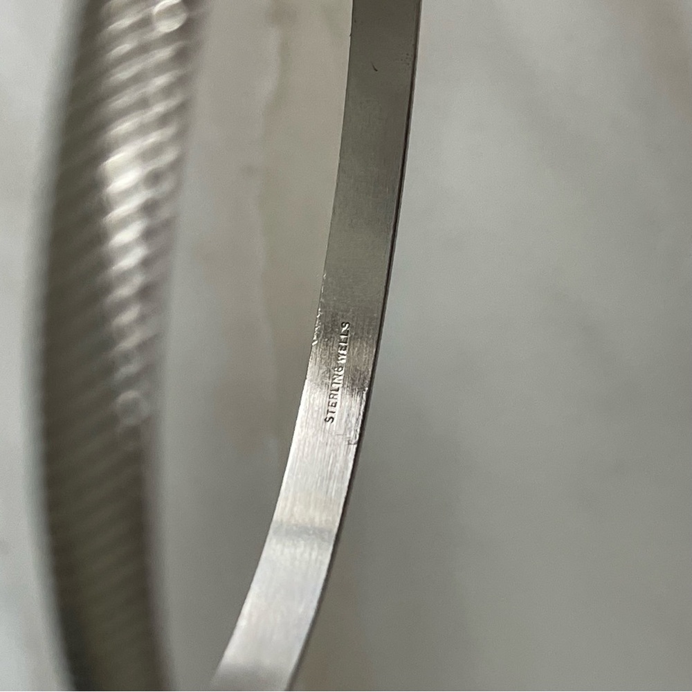 Vintage Sterling Wells Silver Basic Bangle Bracelet - Picture 3 of 5